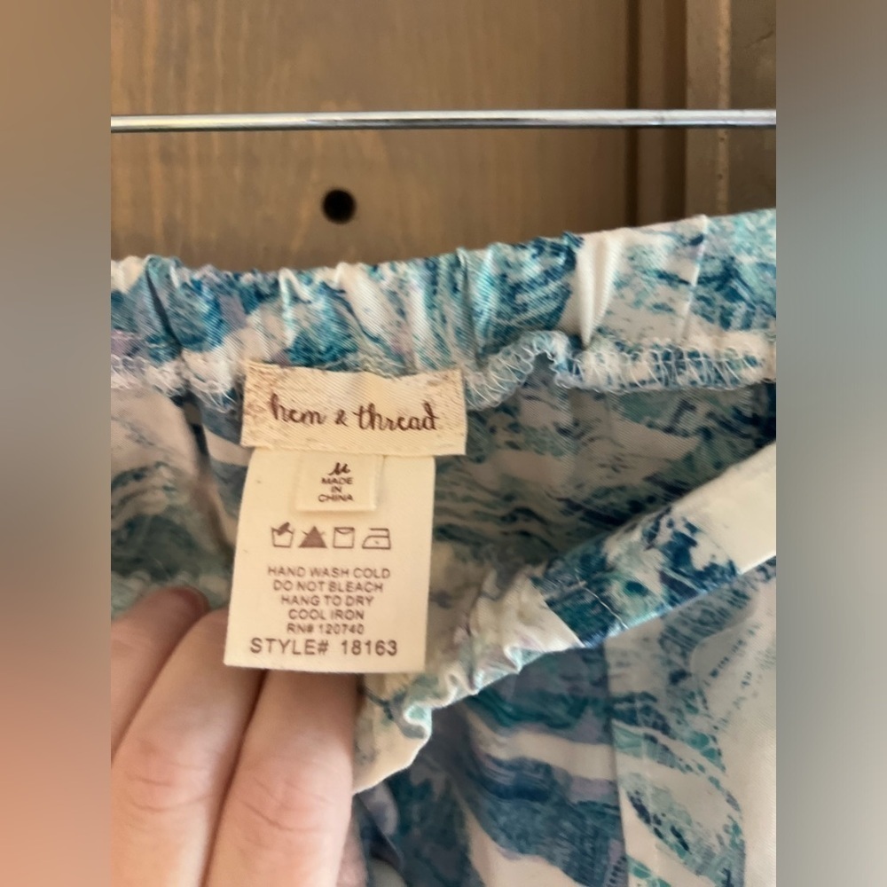 LIKE NEW Hem & Thread Camisole and Short Set - Picture 8 of 11